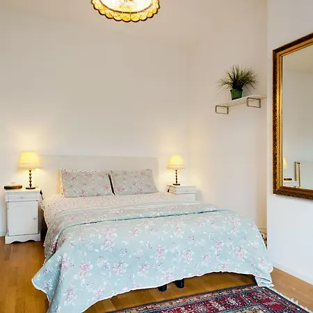 Acca Apartment